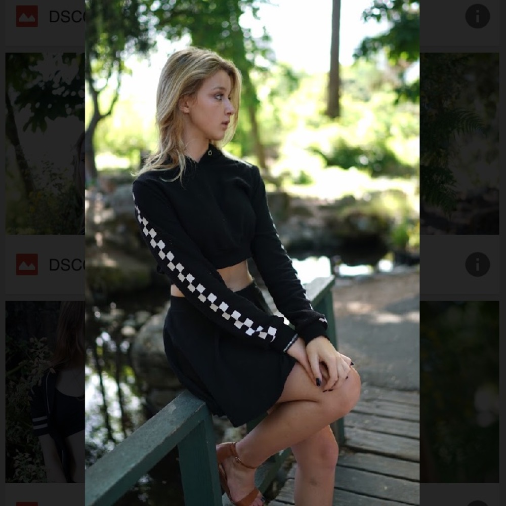 Black/white crop hoodie